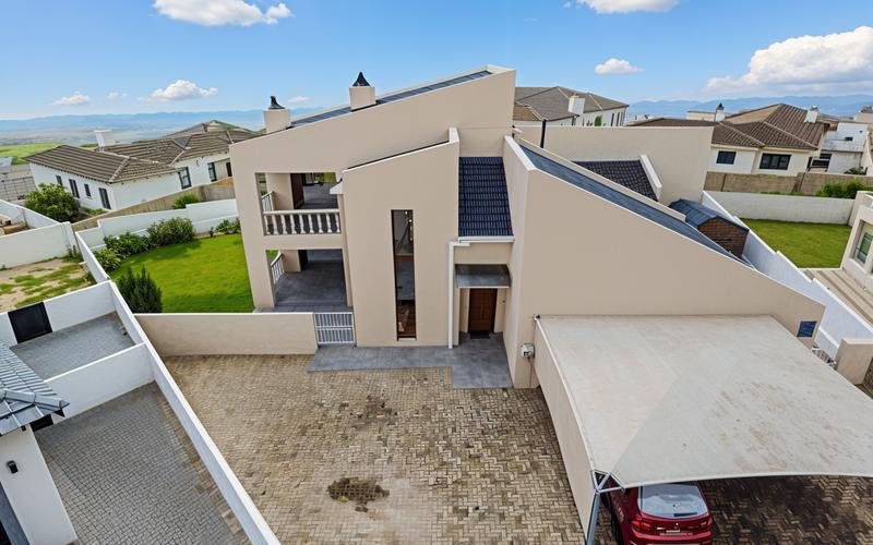 3 Bedroom Property for Sale in Country Club Western Cape